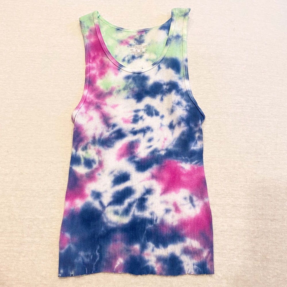 TIE DYE CROPPED TANK TOP